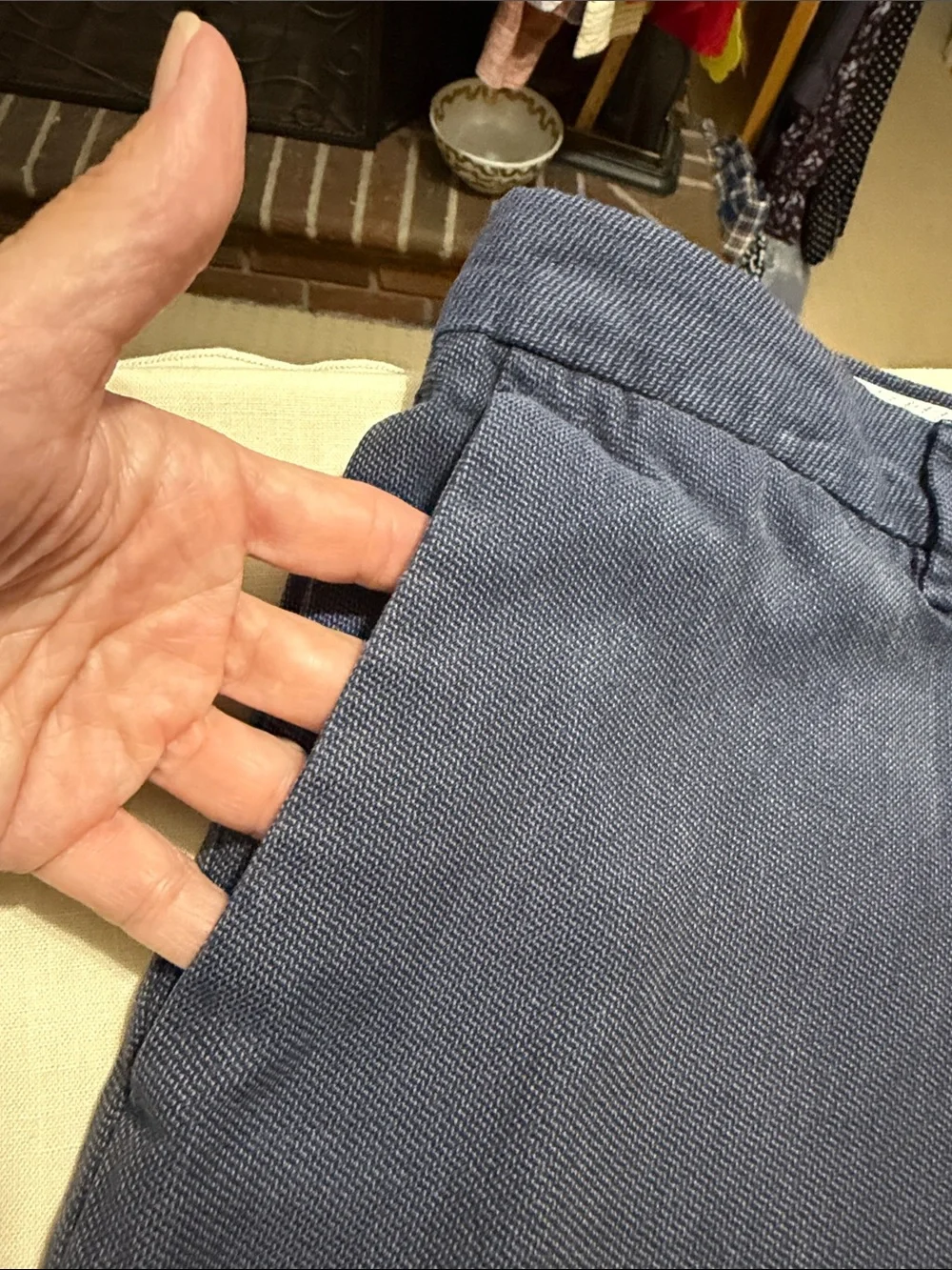 Banana Republic Aiden Short Navy Flat-Front Textured Cotton Shorts, Size 34.
